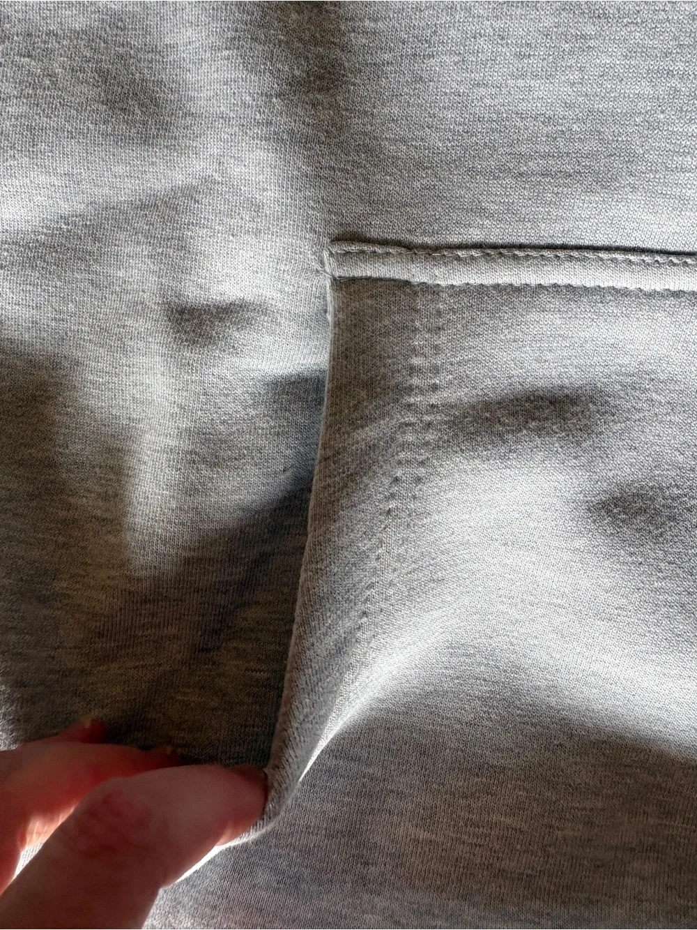 Beyoncé's 2023 Renaissance World Tour Hoodie - Picture 3 of 8